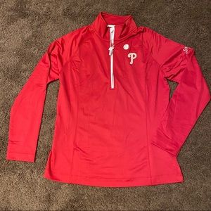 Phillies pull over long sleeve